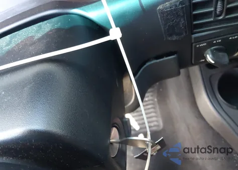 2001 Dodge Dakota Slt/Sport from USA, damaged, VIN 1B7GG2AX31S205013